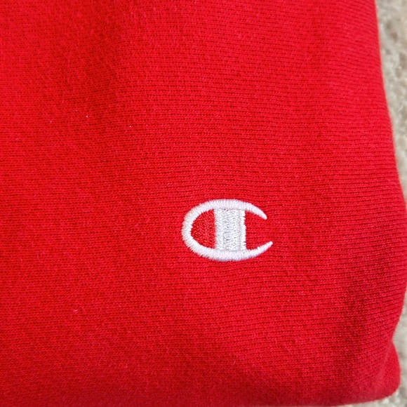 Champion Red Crewneck - Picture 3 of 6